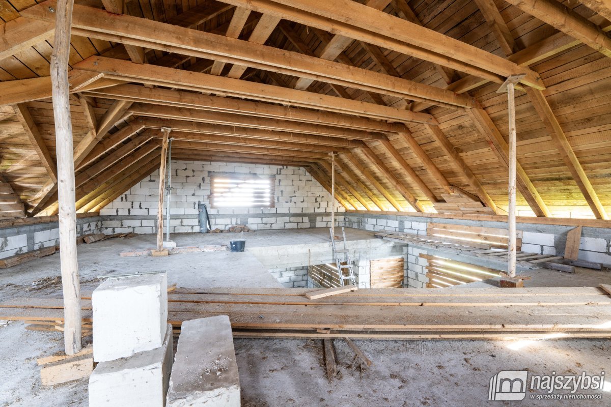 GOŚCINO - dom Z PIĘKNĄ DZIAŁKĄ O POW.  0,1082 HA (15)