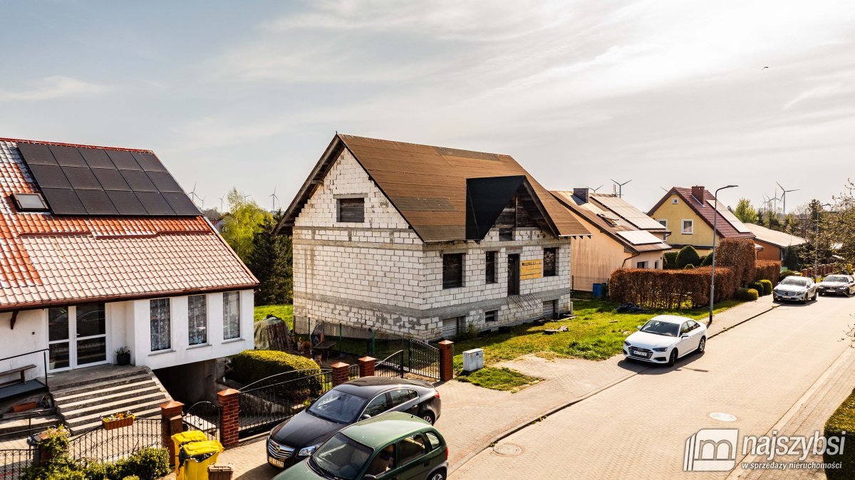 GOŚCINO - dom Z PIĘKNĄ DZIAŁKĄ O POW.  0,1082 HA (2)