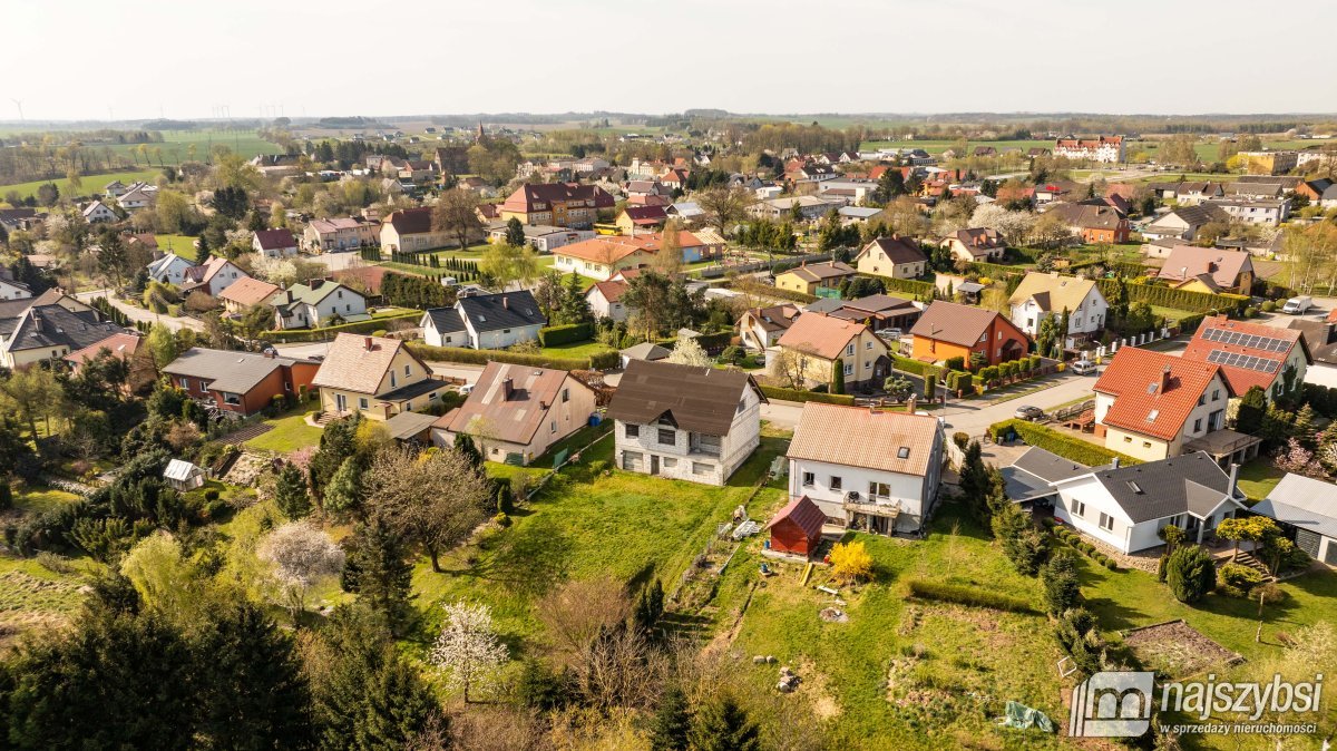 GOŚCINO - dom Z PIĘKNĄ DZIAŁKĄ O POW.  0,1082 HA (5)