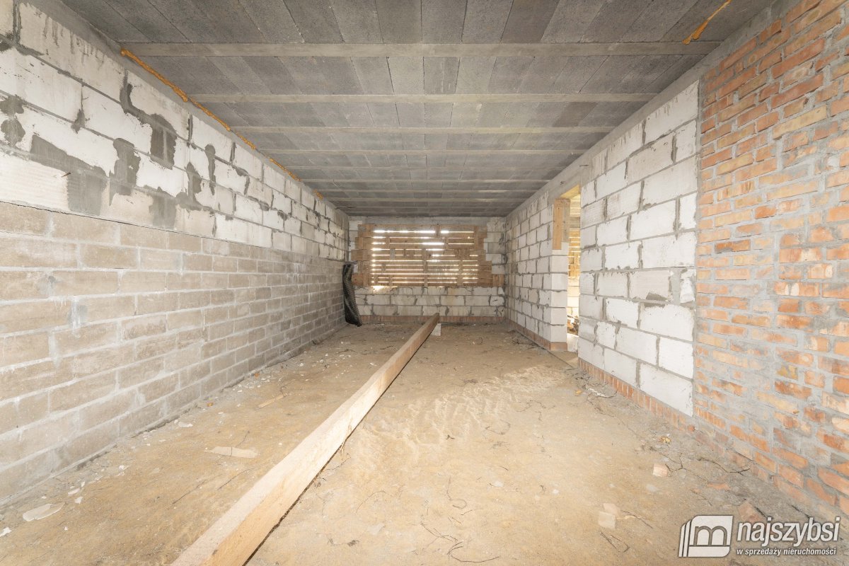 GOŚCINO - dom Z PIĘKNĄ DZIAŁKĄ O POW.  0,1082 HA (7)