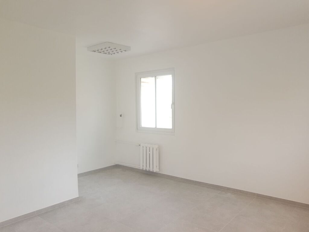 Lokal do własnej aranżacji - pow. 20,5 m2 (5)