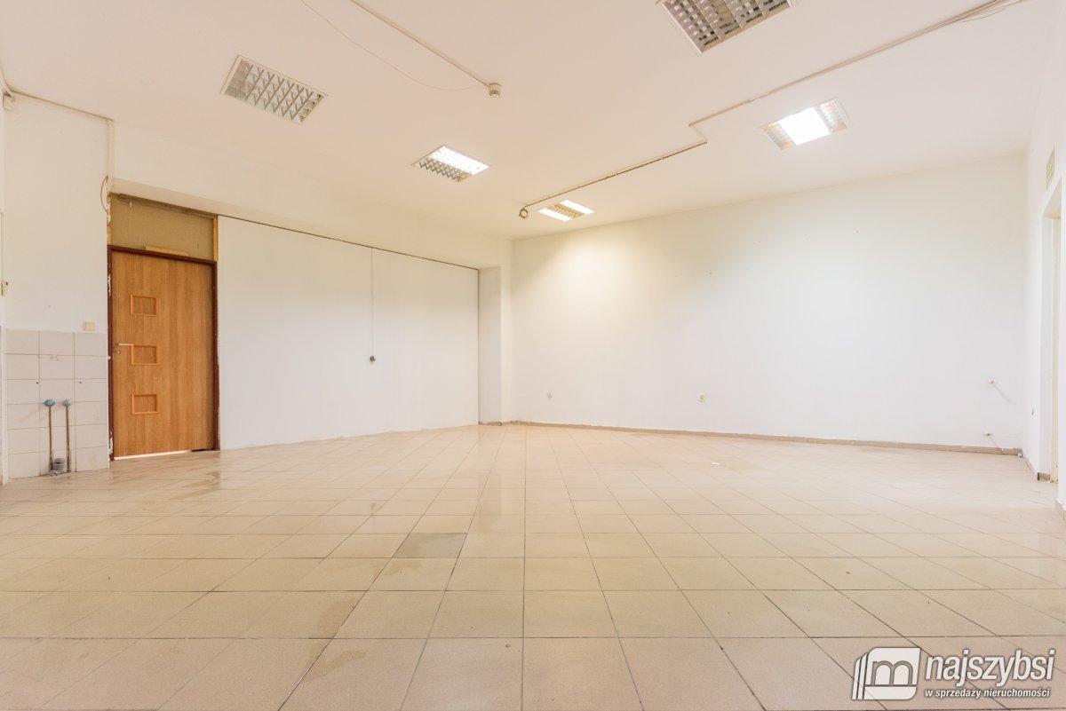 Węgorzyno-dom z lokalami użytkowymi (11)