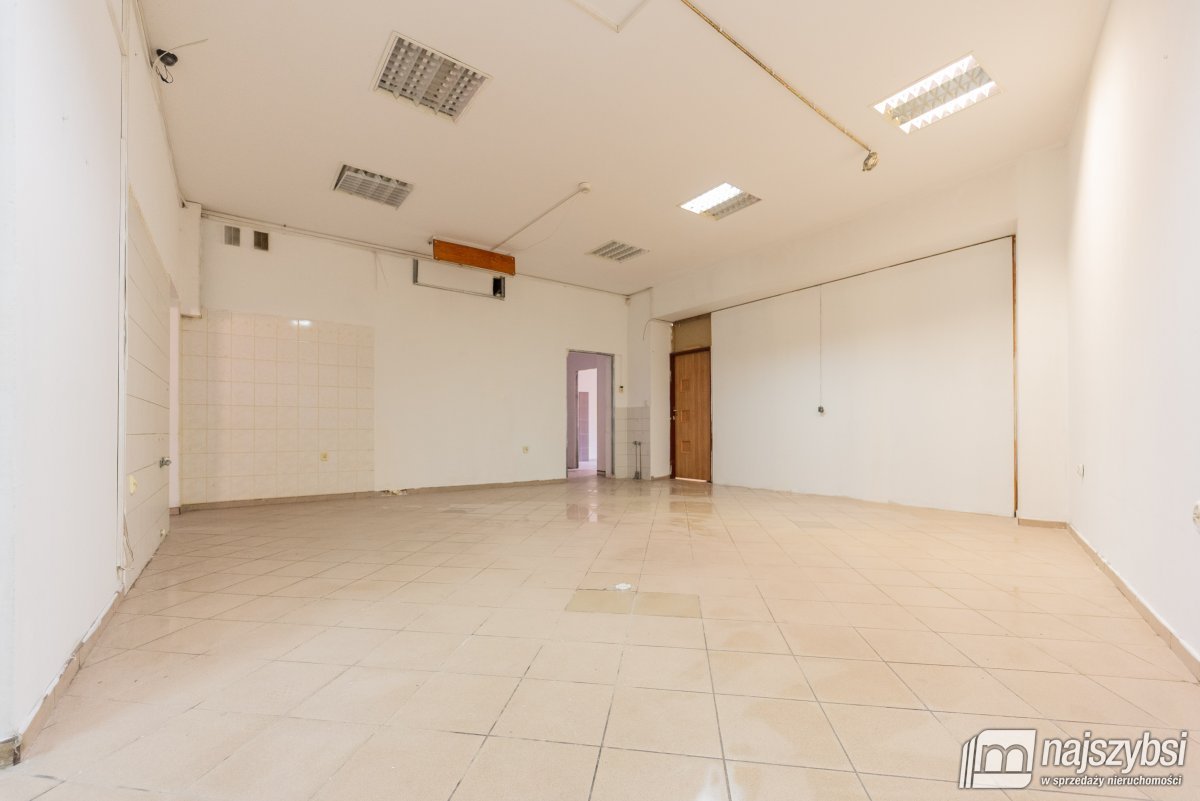 Węgorzyno-dom z lokalami użytkowymi (12)