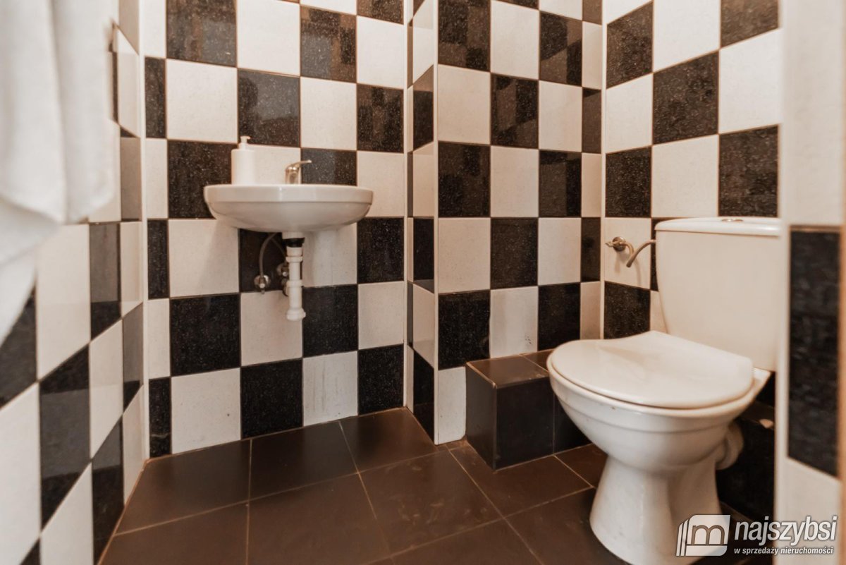 Węgorzyno-dom z lokalami użytkowymi (29)