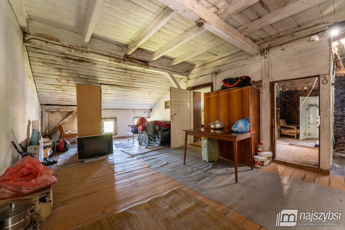 Pniewo - przestronny dom dla dwóch rodzin (20)