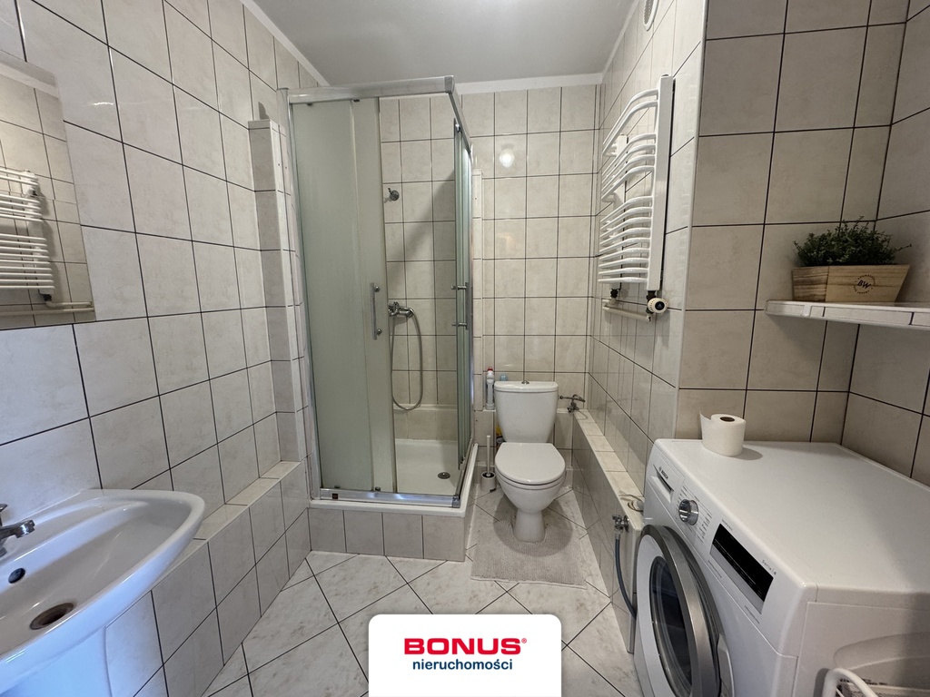 Atrakcyjna duża kawalerka na os.Bukowym (9)