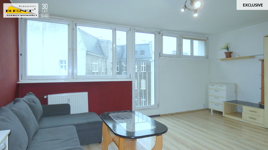 Kawalerka w ścisłym centrum miasta (5)