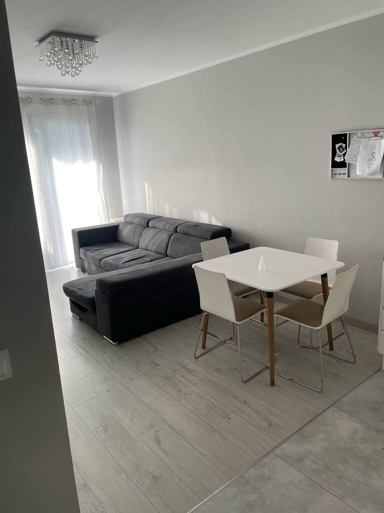 Nowoczesne mieszkanie z ogródkiem. (3)