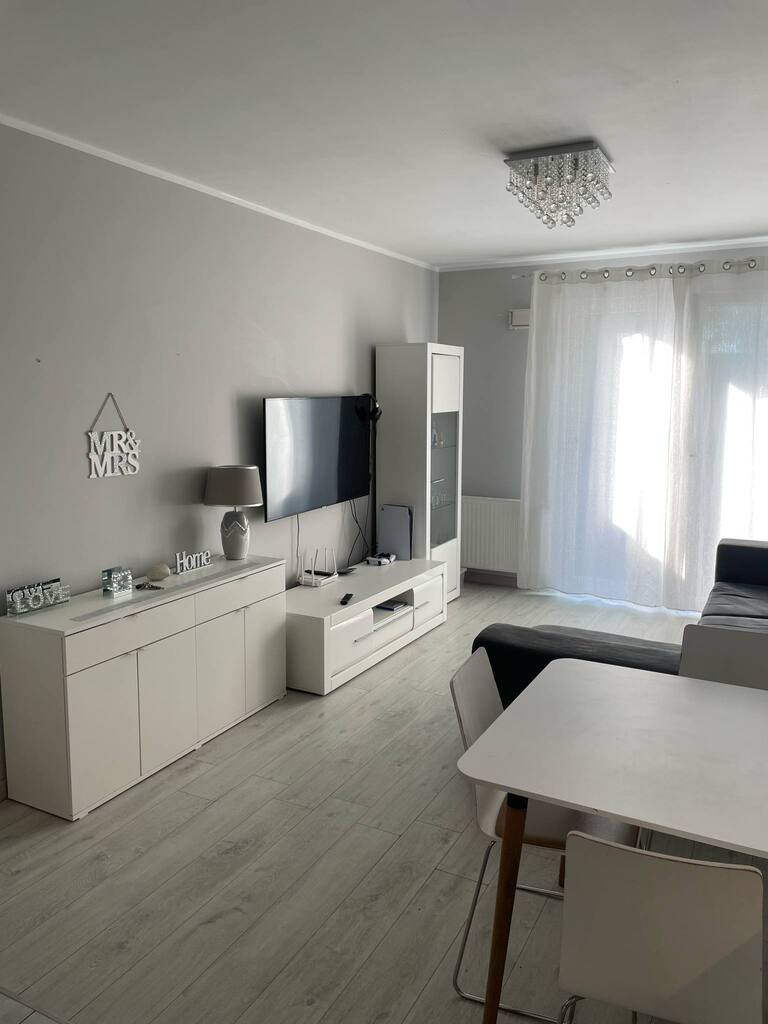 Nowoczesne mieszkanie z ogródkiem. (4)