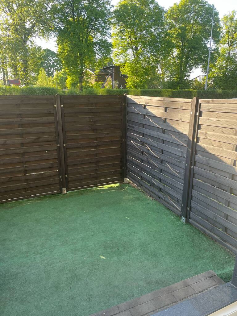 Nowoczesne mieszkanie z ogródkiem. (16)