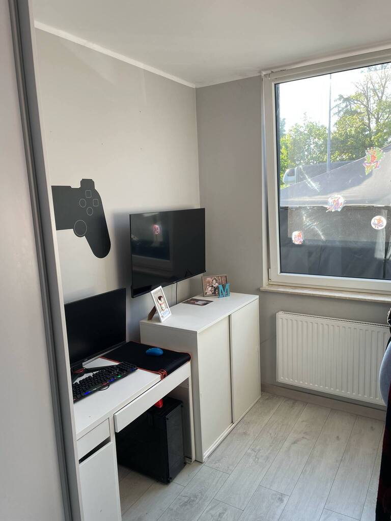 Nowoczesne mieszkanie z ogródkiem. (11)