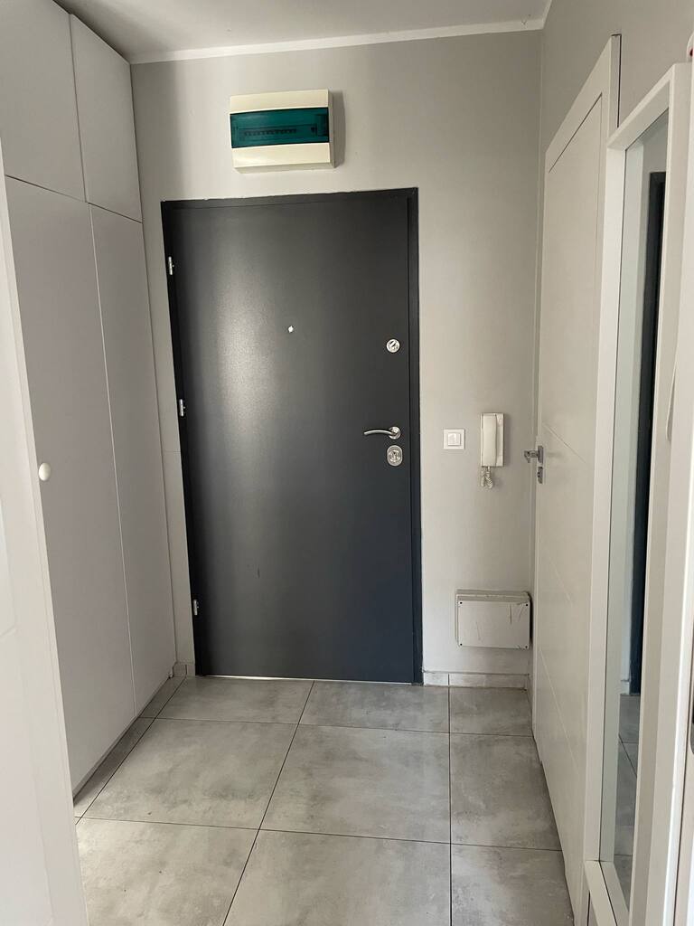 Nowoczesne mieszkanie z ogródkiem. (14)