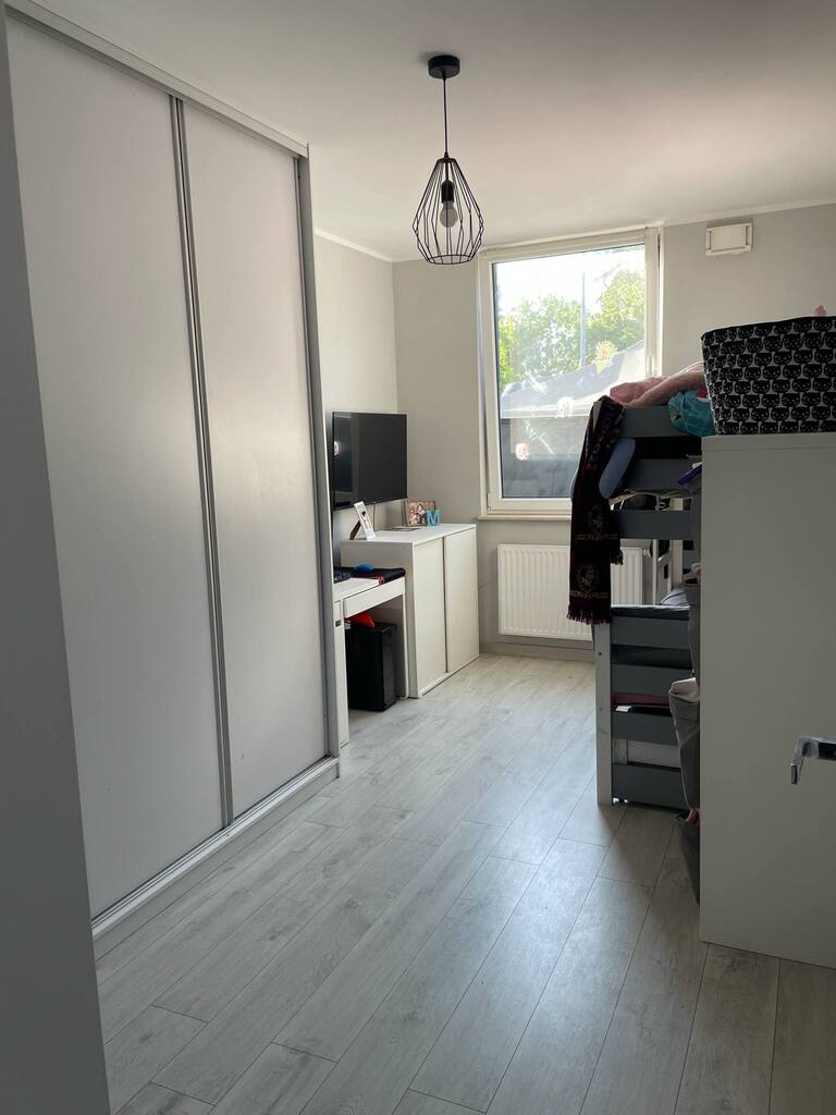 Nowoczesne mieszkanie z ogródkiem. (12)