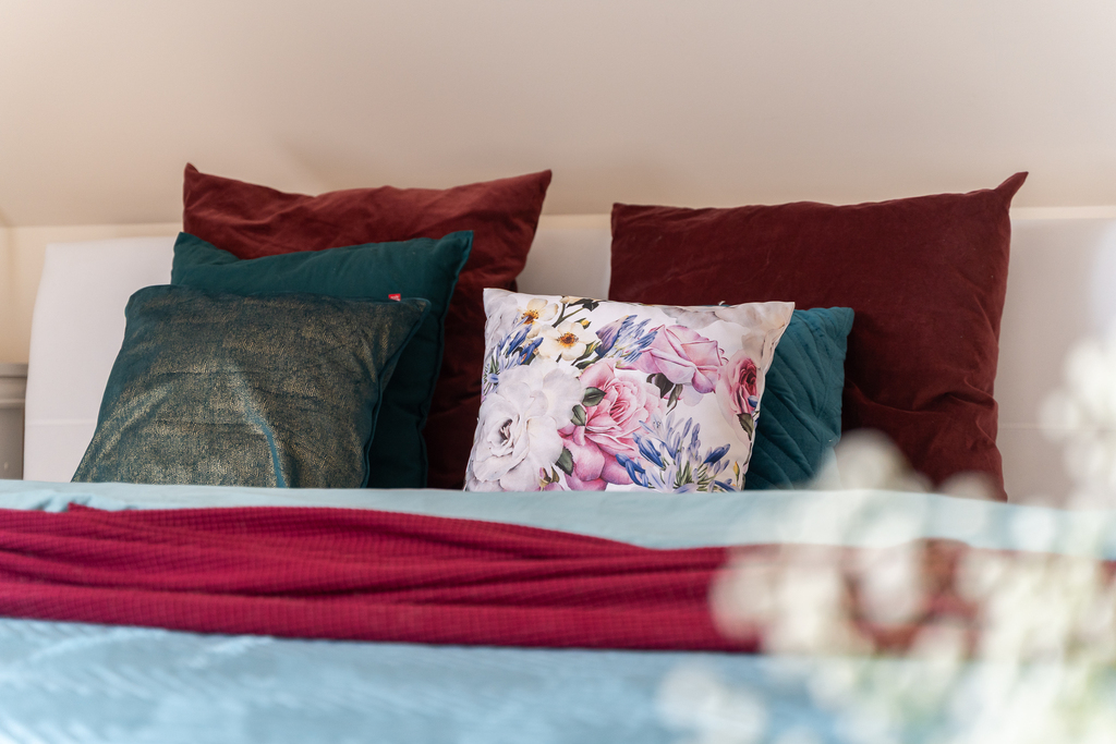 Piękny,rodzinny dom z ogrodem w spokojnej okolicy. (19)