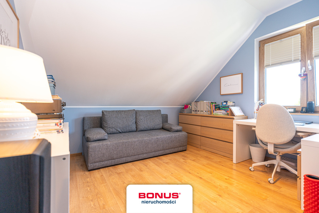 Dobra, bliźniak w świetnej lokalizacji!! (16)