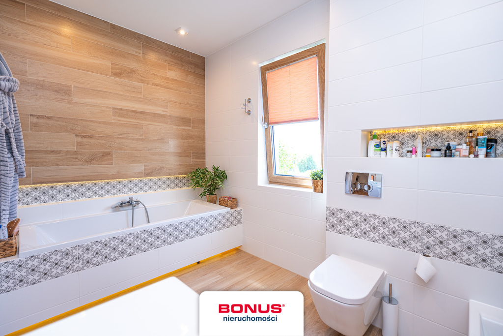 Dobra, bliźniak w świetnej lokalizacji!! (19)