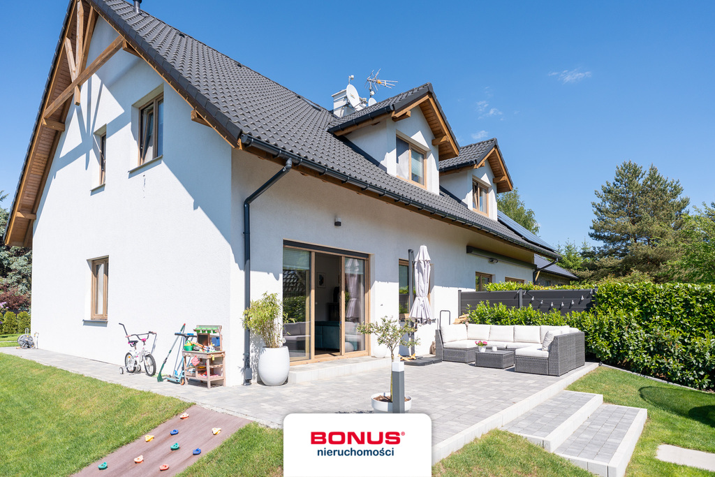 Dobra, bliźniak w świetnej lokalizacji!! (29)