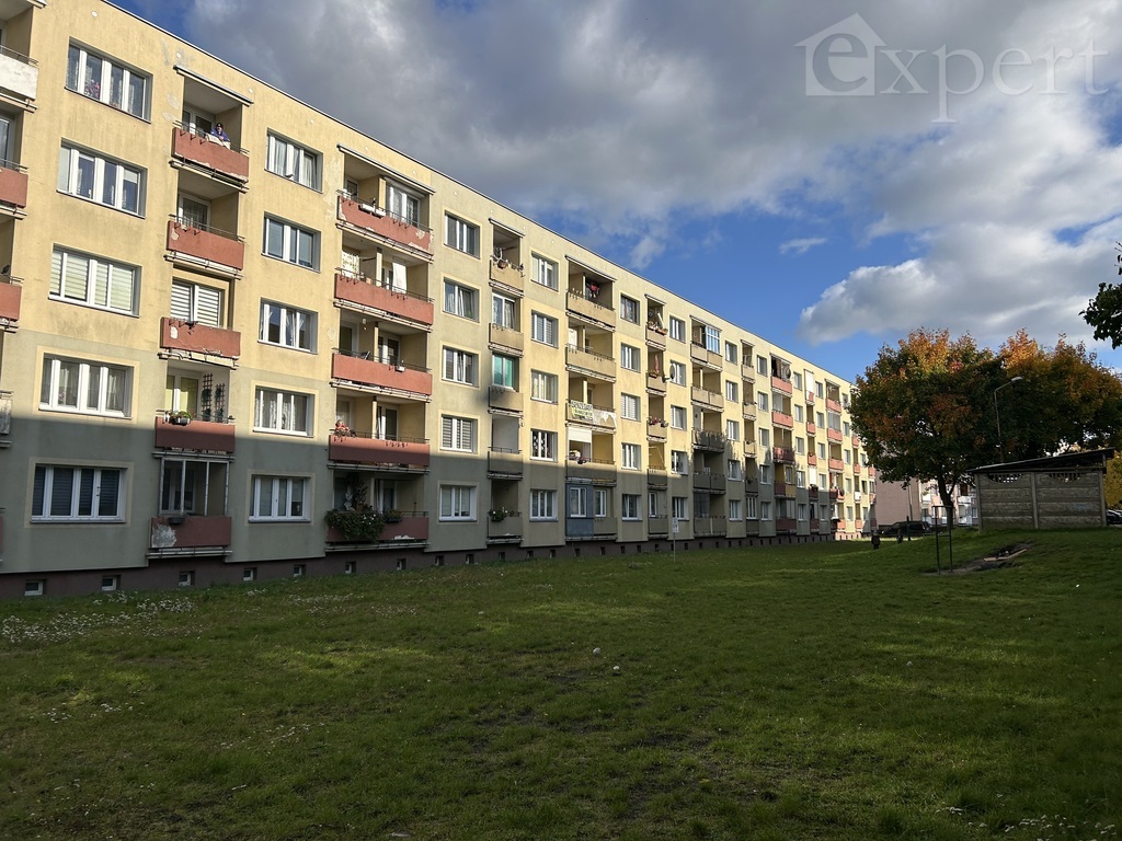 3 pokojowe mieszkanie z balkonem os. Kopernika (4)