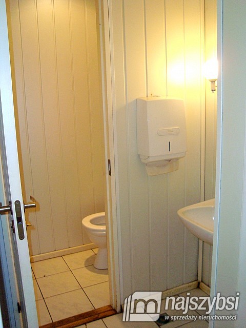 LIPIANY - przestronny lokal  (13)