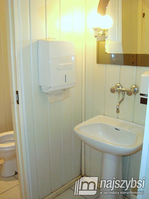 LIPIANY - przestronny lokal  (16)