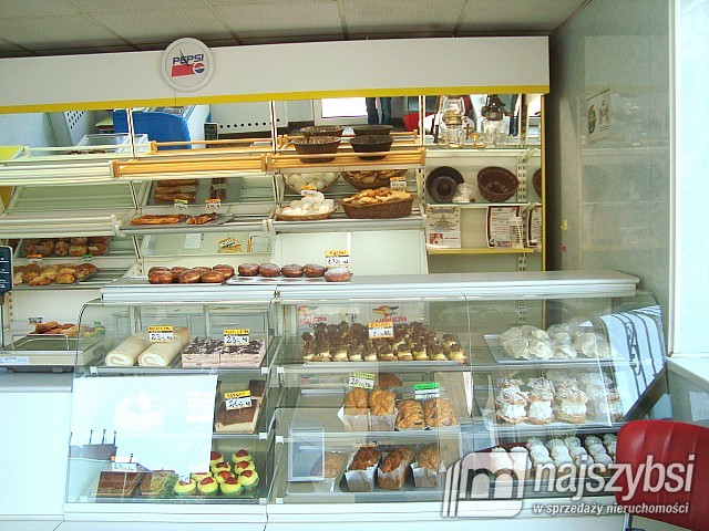 LIPIANY - przestronny lokal  (18)