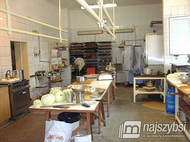 LIPIANY - przestronny lokal  (22)