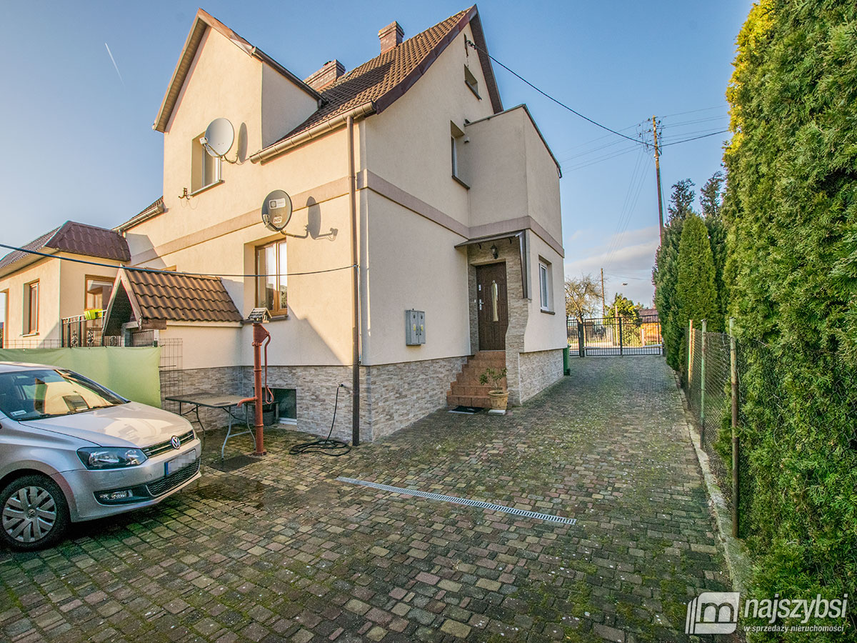 Trzebiatów- piętro domu z garażem (20)