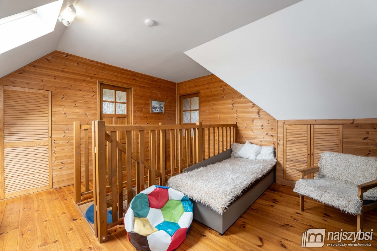 Łobez - okolice  dom 300m od jeziora Klępnicko (17)