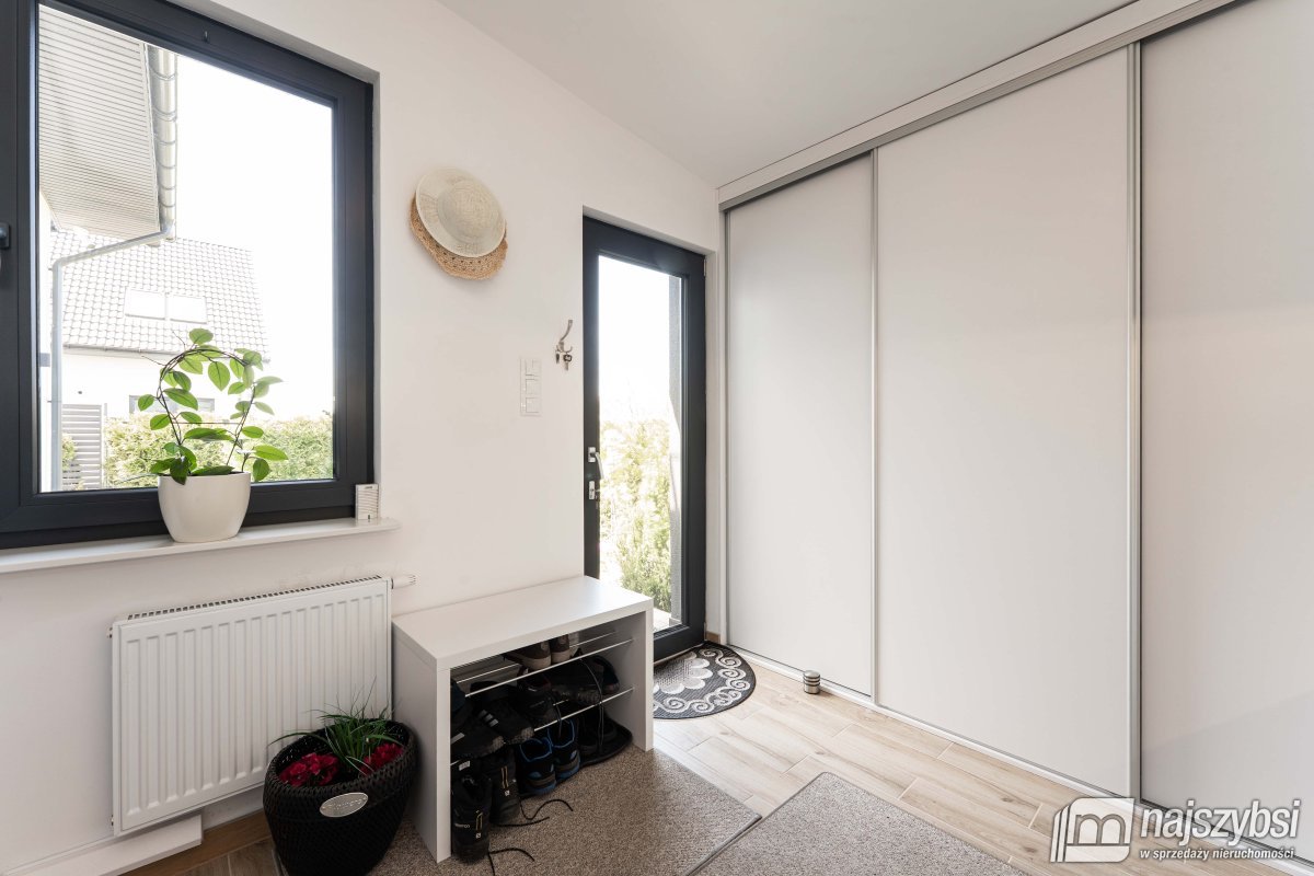 Ustronie Morskie- nowoczesny dom + 2 apartamenty (13)