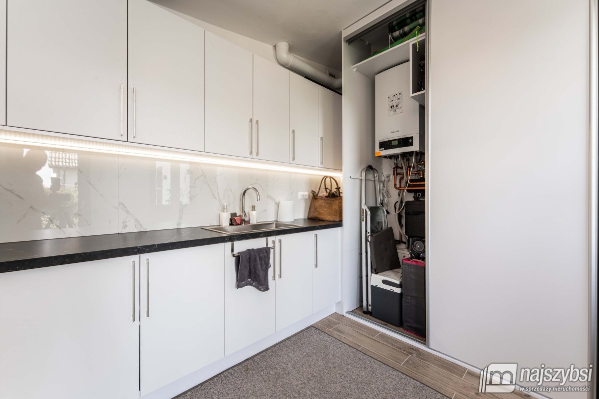 Ustronie Morskie- nowoczesny dom + 2 apartamenty (14)