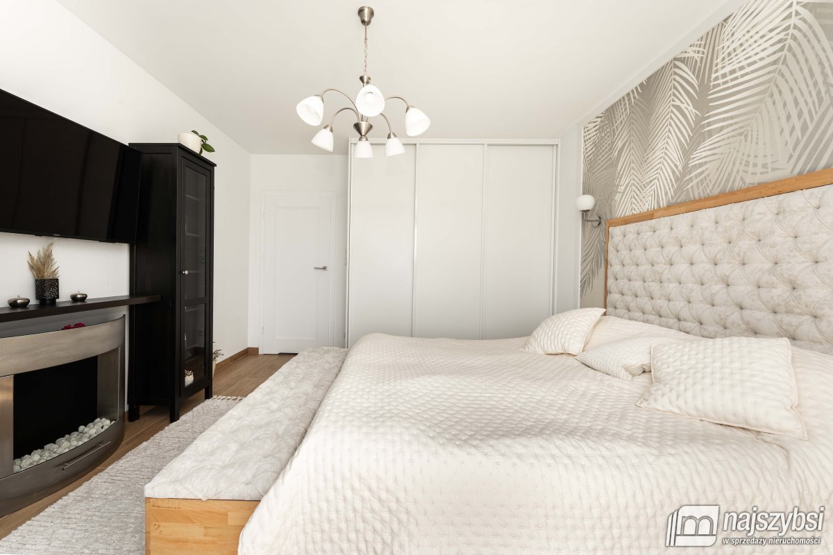 Ustronie Morskie- nowoczesny dom + 2 apartamenty (16)