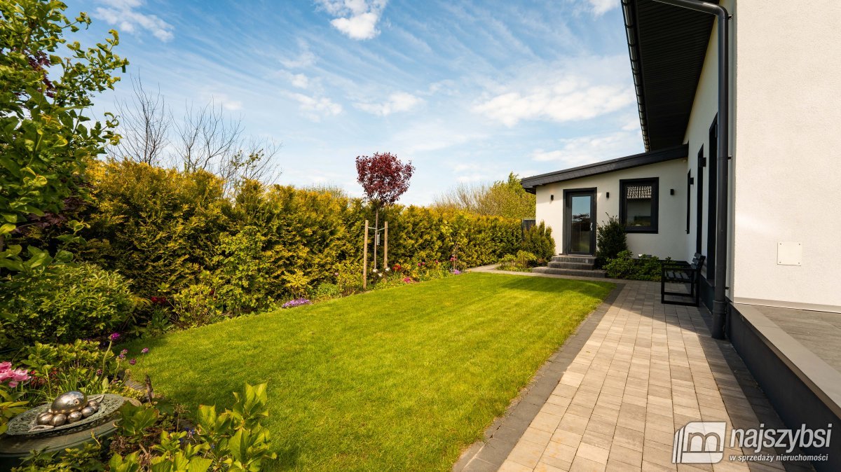 Ustronie Morskie- nowoczesny dom + 2 apartamenty (19)