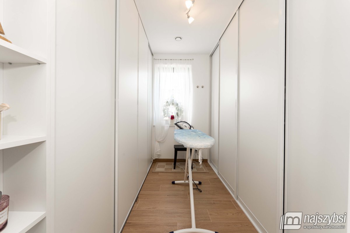 Ustronie Morskie- nowoczesny dom + 2 apartamenty (22)