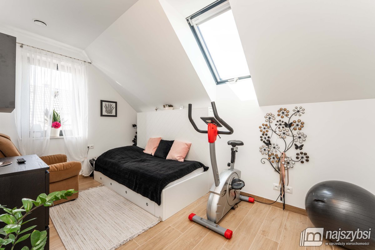 Ustronie Morskie- nowoczesny dom + 2 apartamenty (23)