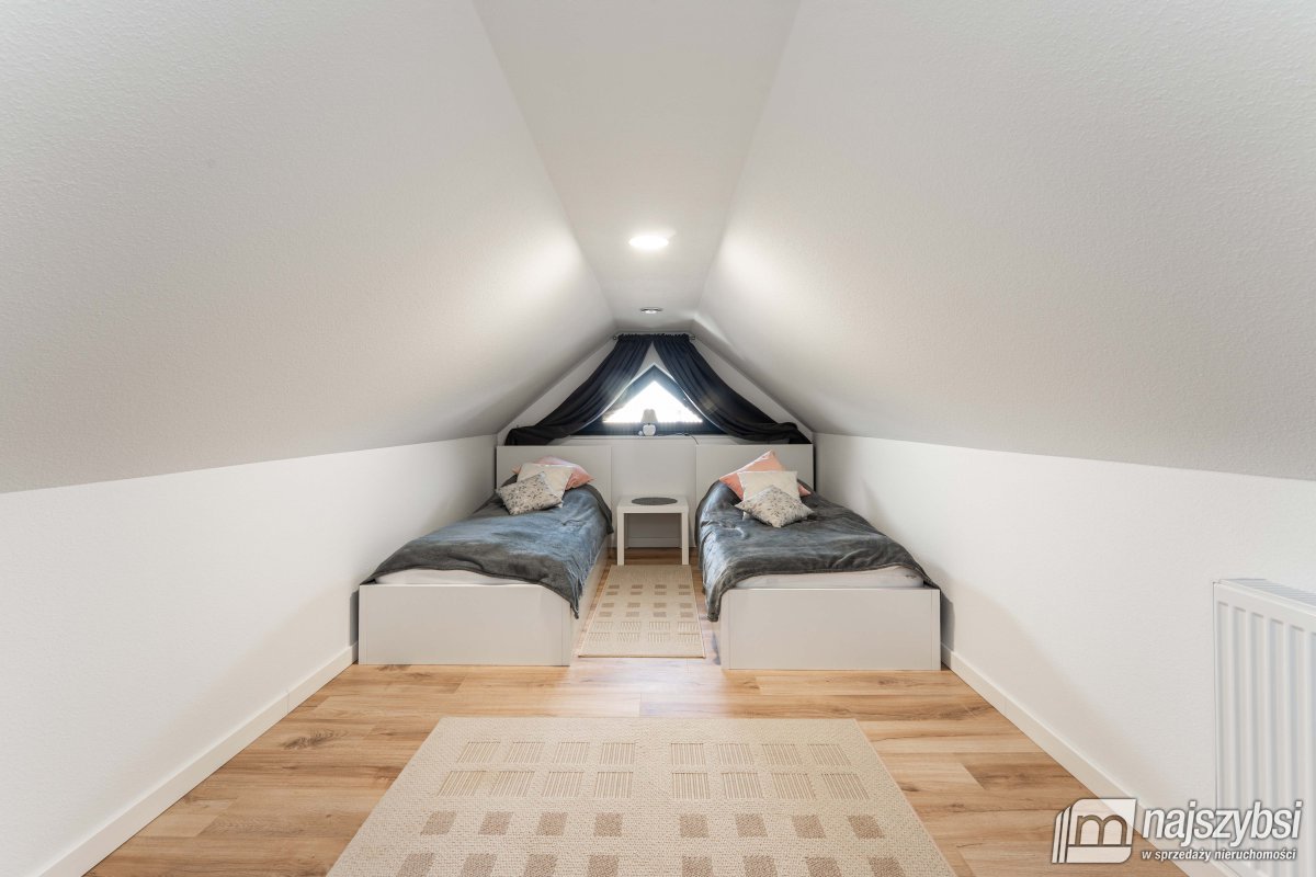 Ustronie Morskie- nowoczesny dom + 2 apartamenty (28)