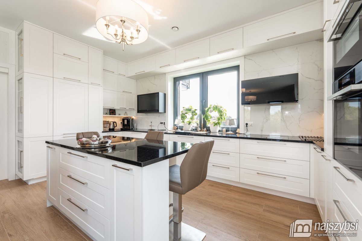 Ustronie Morskie- nowoczesny dom + 2 apartamenty (3)