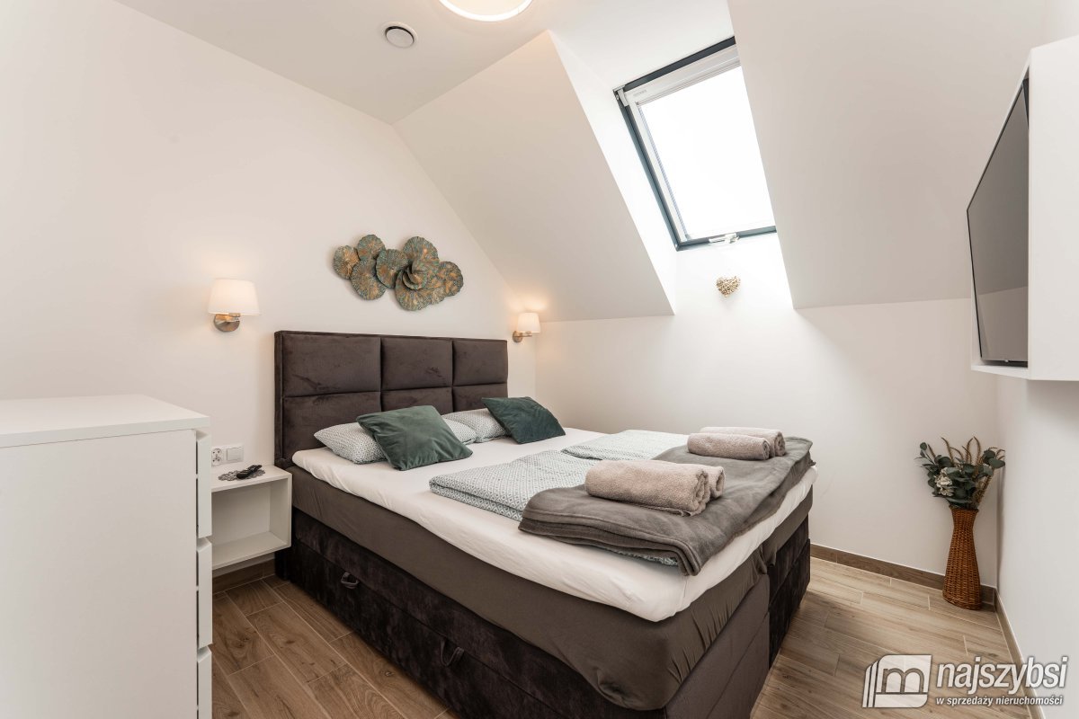 Ustronie Morskie- nowoczesny dom + 2 apartamenty (40)