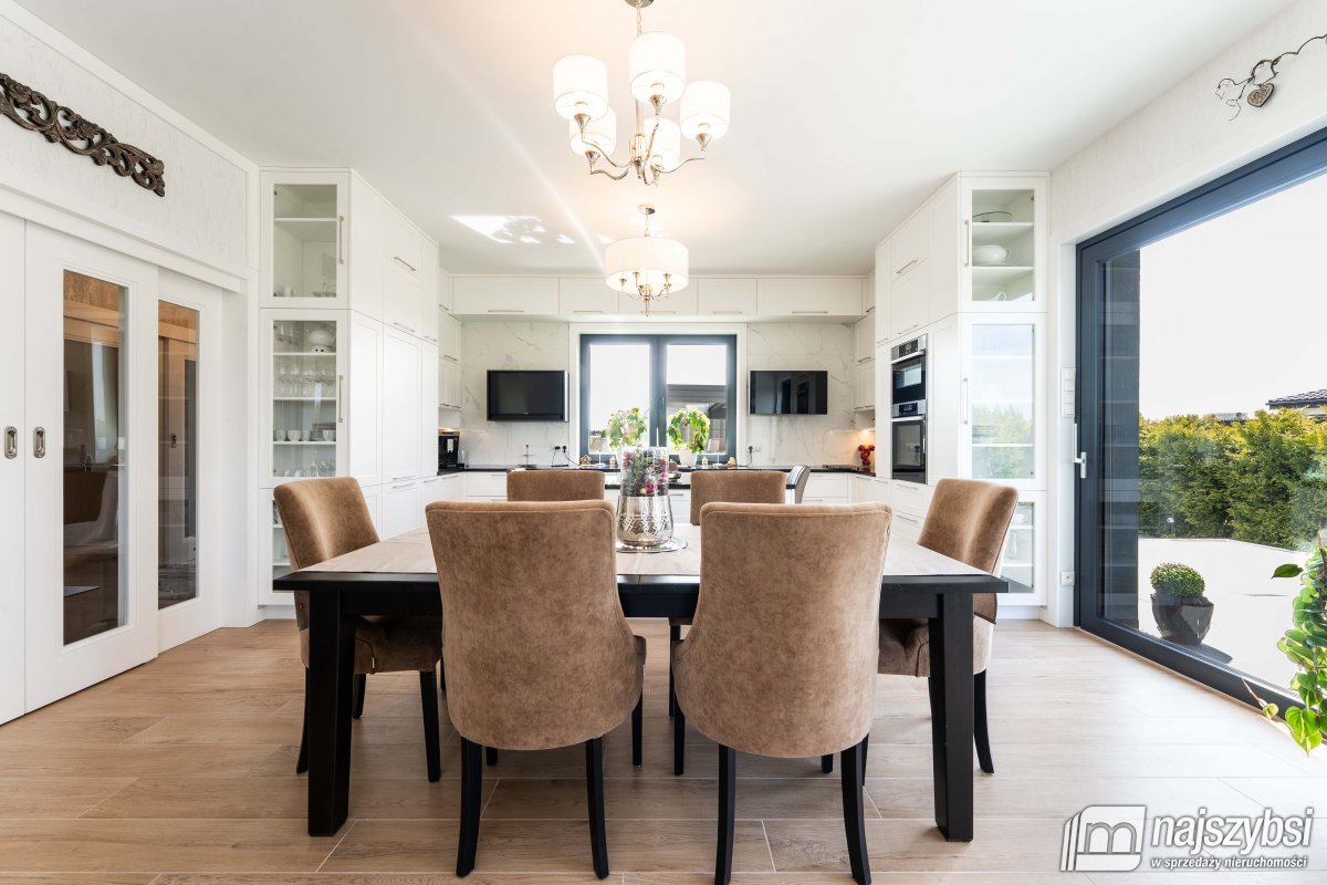 Ustronie Morskie- nowoczesny dom + 2 apartamenty (8)