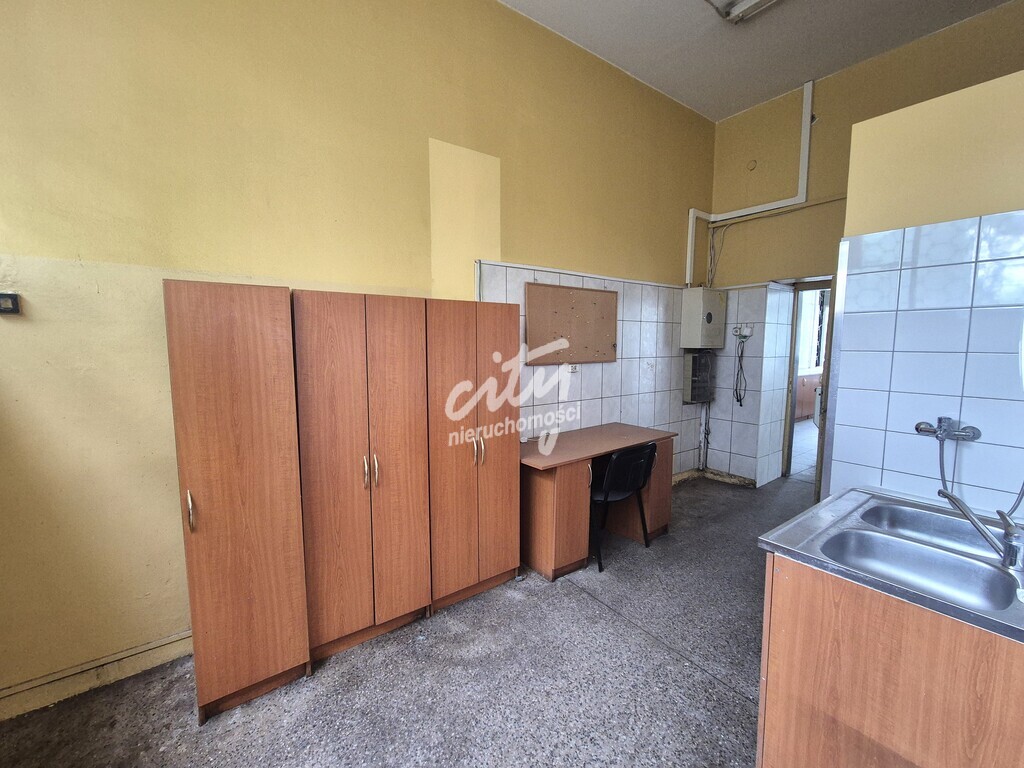 Lokal handlowo-usługowy 75 m2 (2)