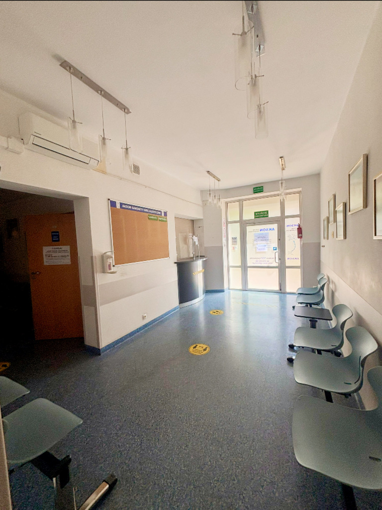 Do wynajęcia lokal - parter idealny na usługi (3)