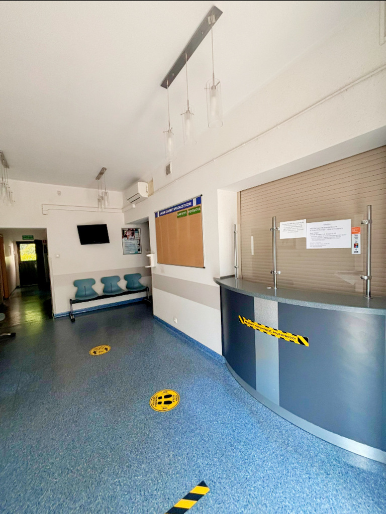 Do wynajęcia lokal - parter idealny na usługi (5)