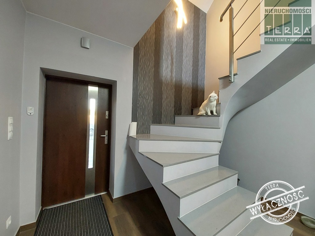 DOM + FIRMA W JEDNYM (2)