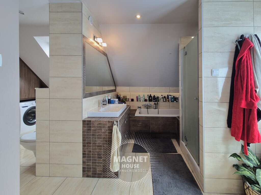 Zadbany dom z ogrodem cicha uliczka na Warszewie (18)