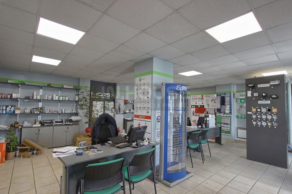 Na wynajem lokal Świerczewo (8)