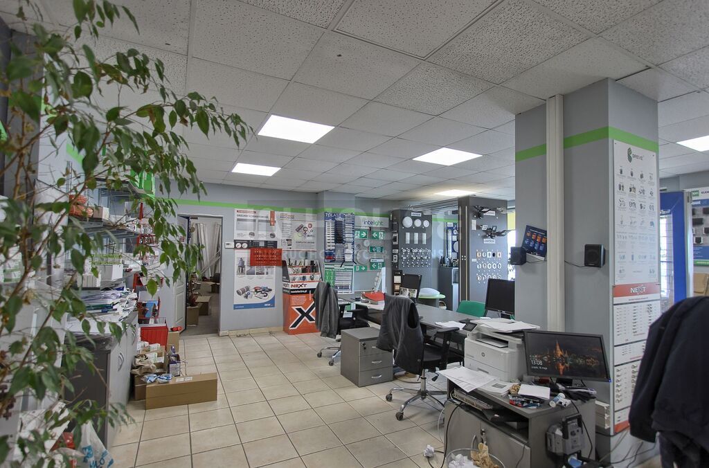 Na wynajem lokal Świerczewo (2)