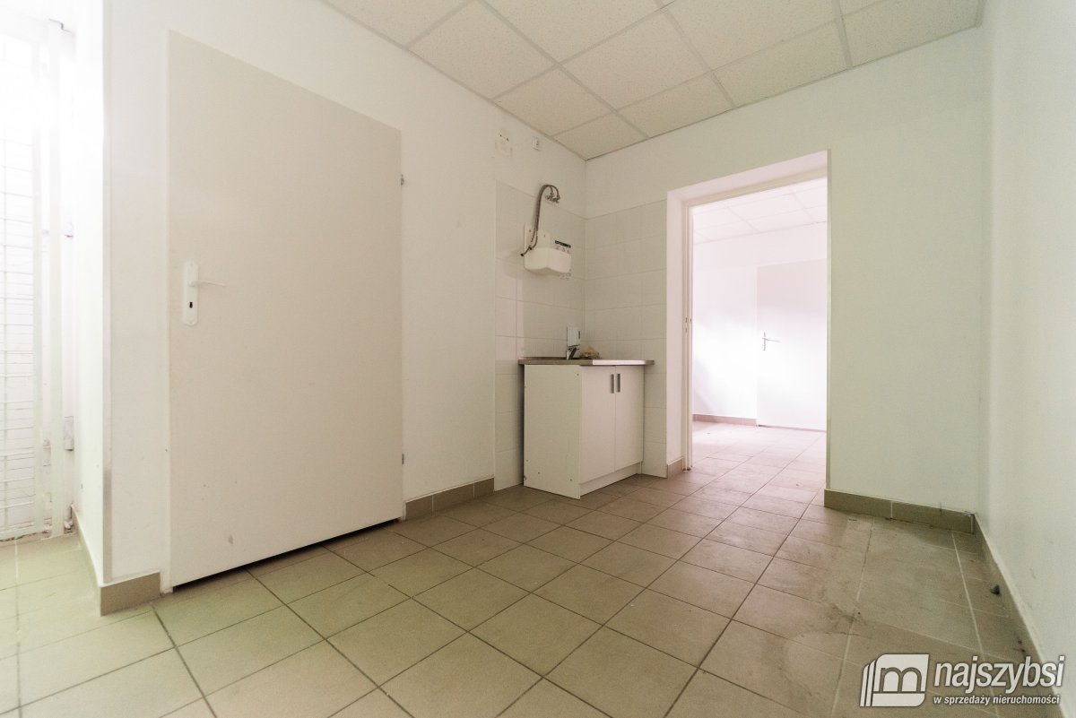 Drawno - lokal w centrum (14)