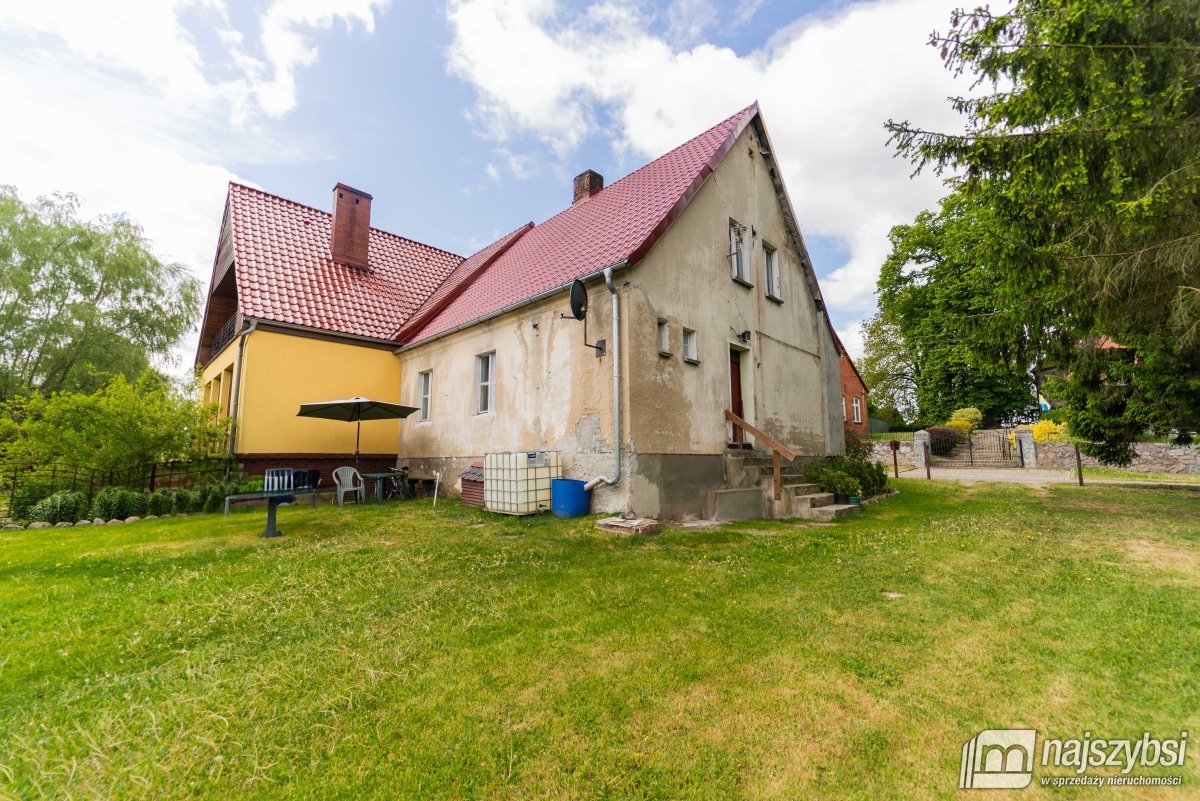 Chociwel - dom do remontu  z działką 711 m2 (15)