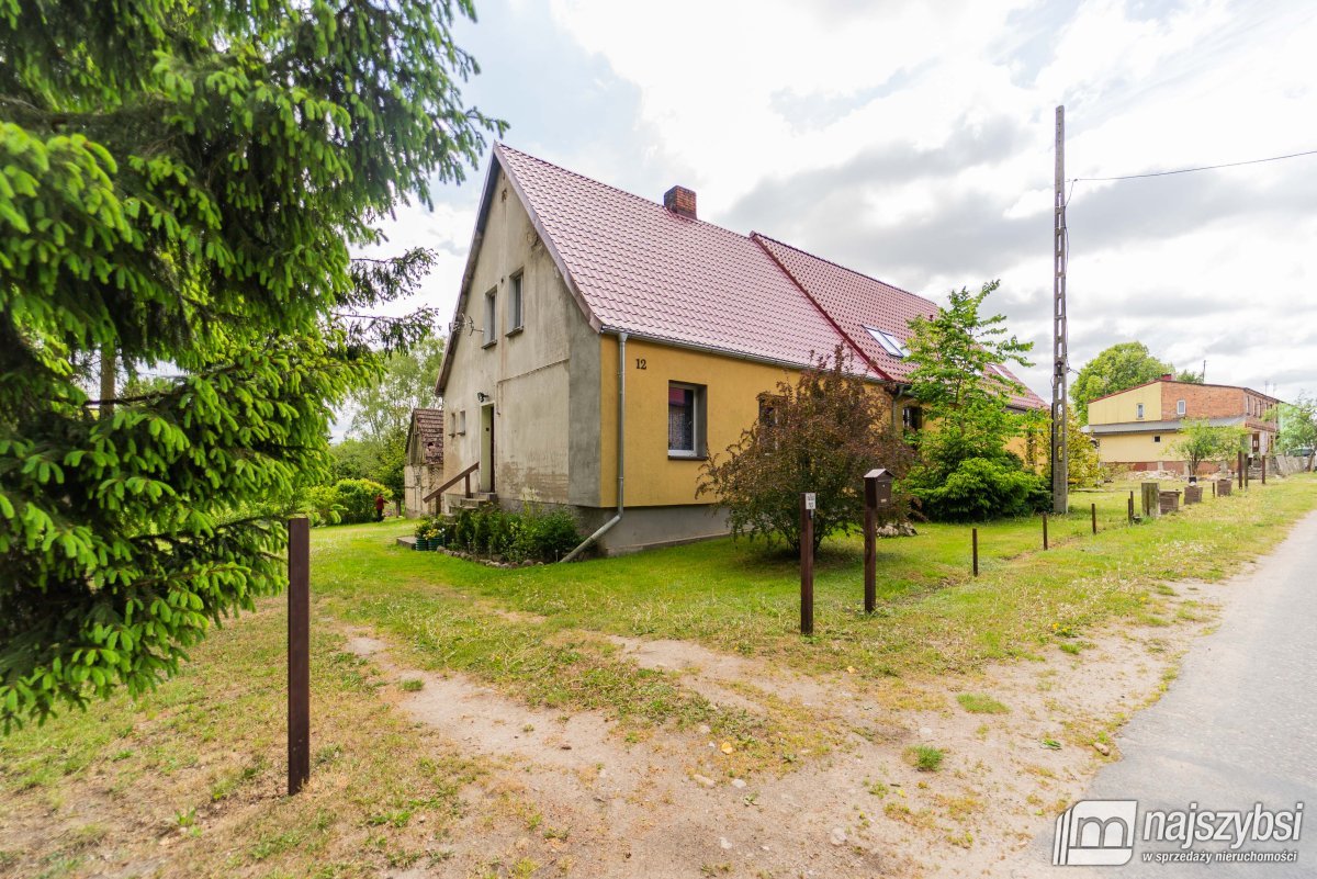 Chociwel - dom do remontu  z działką 711 m2 (3)