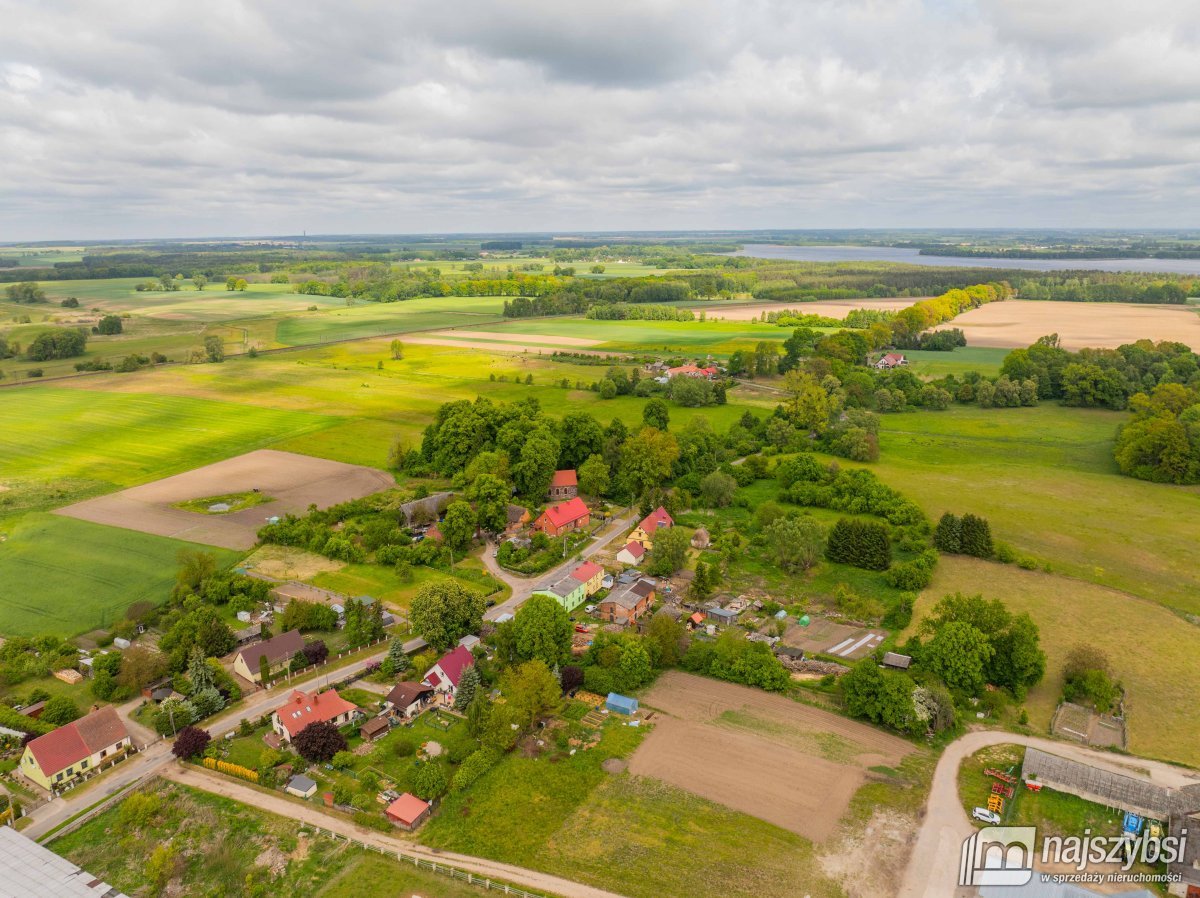 Chociwel - dom do remontu  z działką 711 m2 (4)