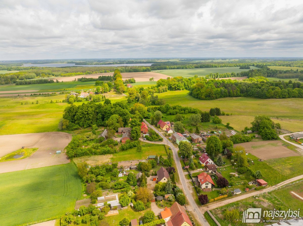 Chociwel - dom do remontu  z działką 711 m2 (5)